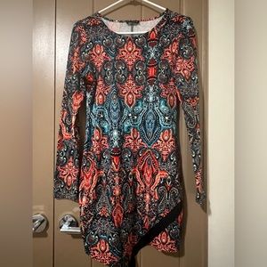 🌈Venus colorful dress, long sleeves, size medium